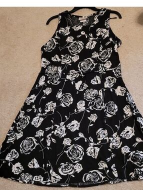 Expressions Black Floral Midi Dress with White Rose Print.. Size 14.
